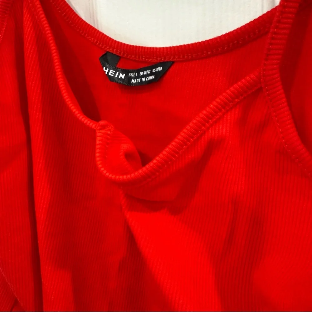 Red Ribbed Cropped Cami Top - Picture 5 of 7